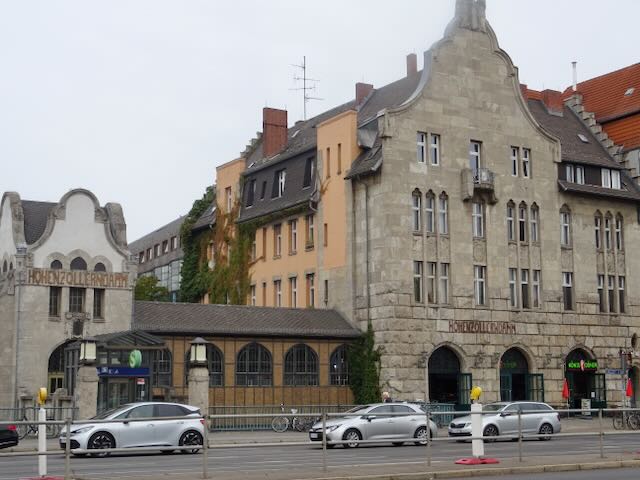 ホーへンツォレルンダム駅